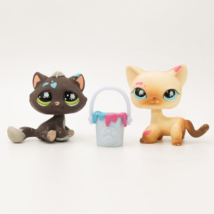 Littlest Petshop seisova Kissa #816 ja Kissan pentu #815