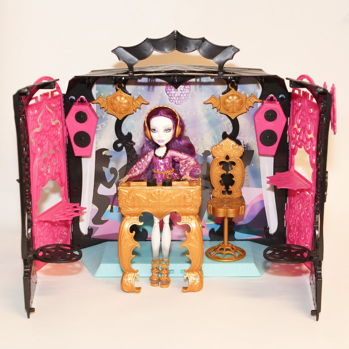 Monster High 13 Wishes Party Lounge Spectra Vondergeist nukke ja DJ setti - Second Hand