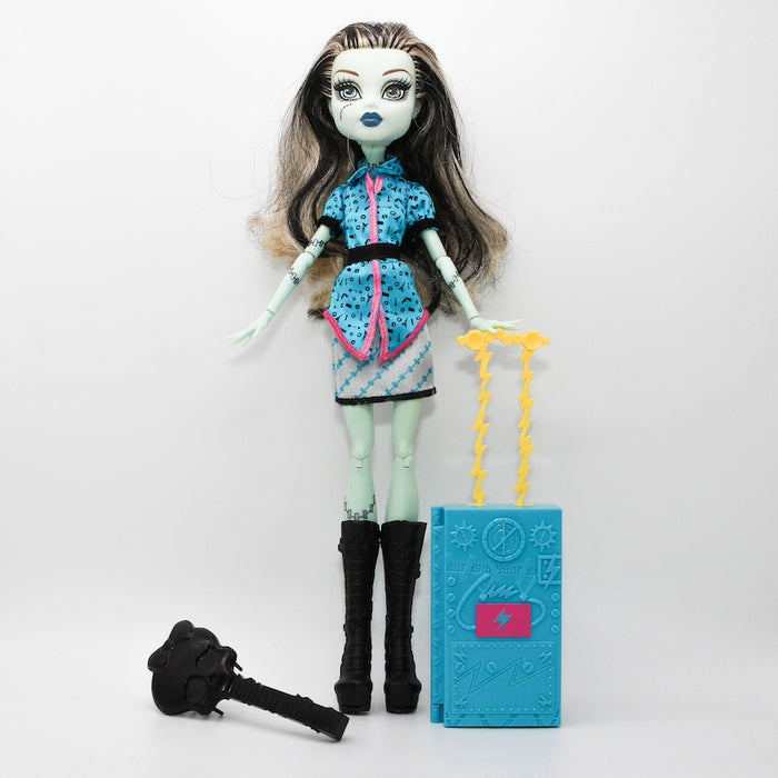 Monster High Frankie Stein Scaris: City of Frights Frankie Stein nukke - Second Hand
