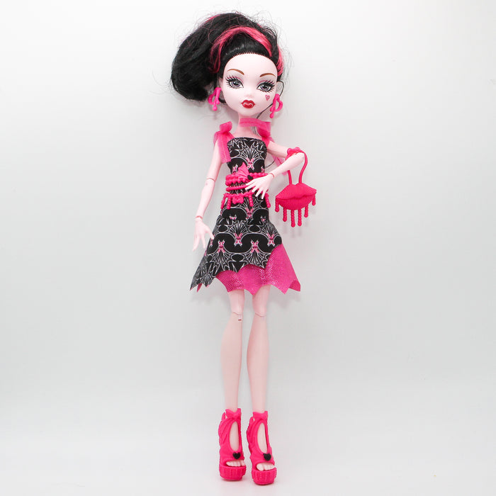 Monster High Draculaura Black Carpet nukke - Second Hand