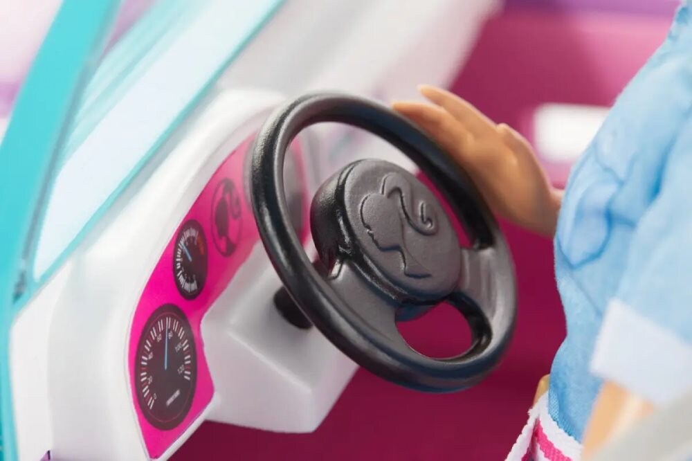 Barbie Jeeppi auto