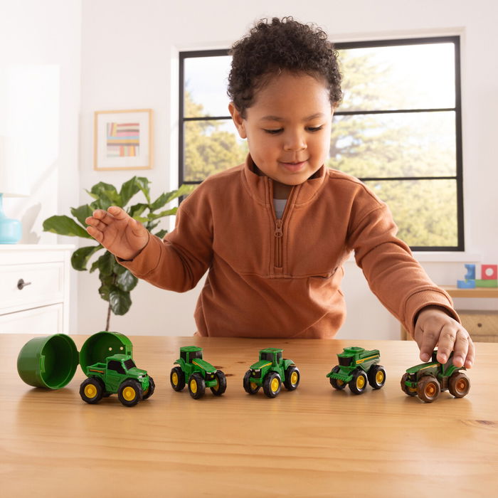 John Deere Pull Back ajoneuvo yllätyspakkaus