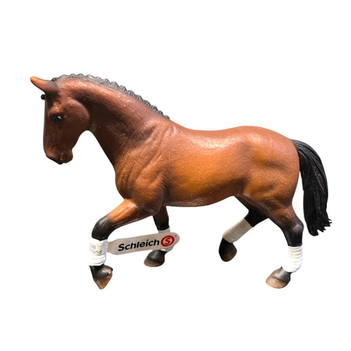Schleich Hannoverin hevonen kouluratsastukseen - Second Hand