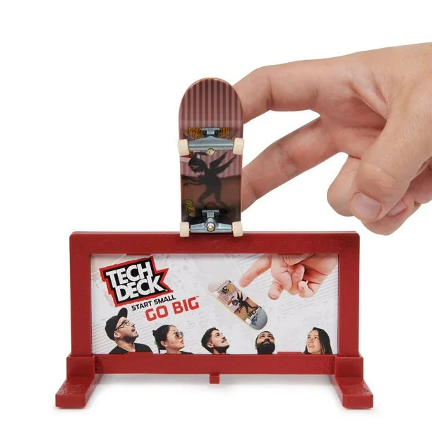 Tech Deck VS series toy machine -sormiskeitti pakkaus
