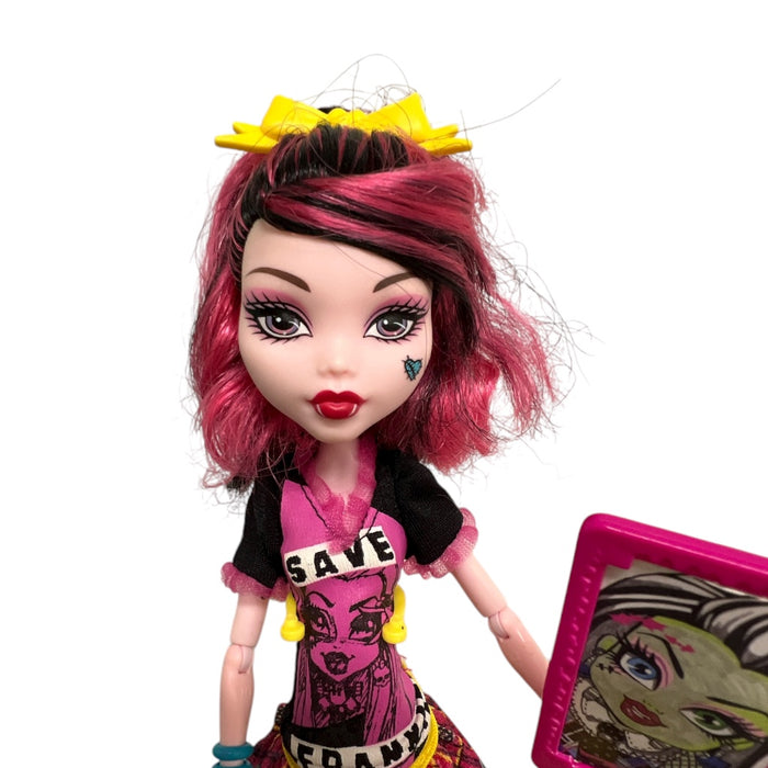 Monster High Freaky Fusion Save Frankie Draculaura nukke - Second Hand