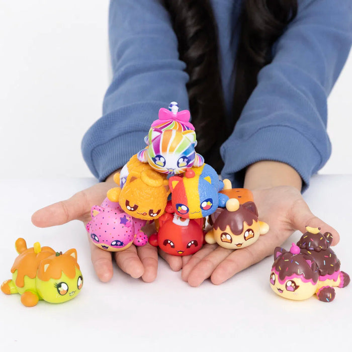 Aphmau Mystery MeeMeow Circus Treats kissa hahmo