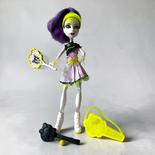 Monster High Ghoul Sports Spectra Vondergeist nukke - Second Hand