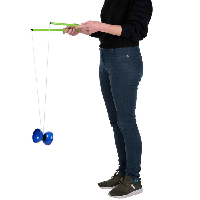 Diabolo setti jonglööraus temppujen tekemiseen