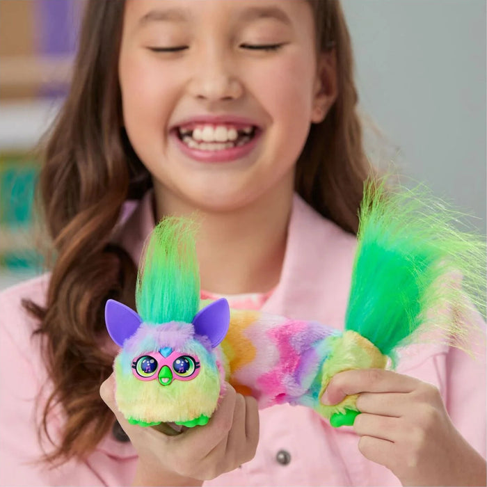 Furby DJ Furblets Can-Dee-Swirl Interaktiivinen pehmolelu
