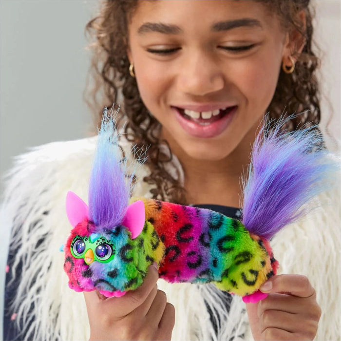 Furby Dj Furblet Rain-Bow-Kat Interaktiivinen pehmolelu