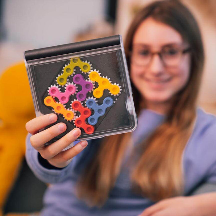 SmartGames IQ Gears -logiikkapeli 7-99v