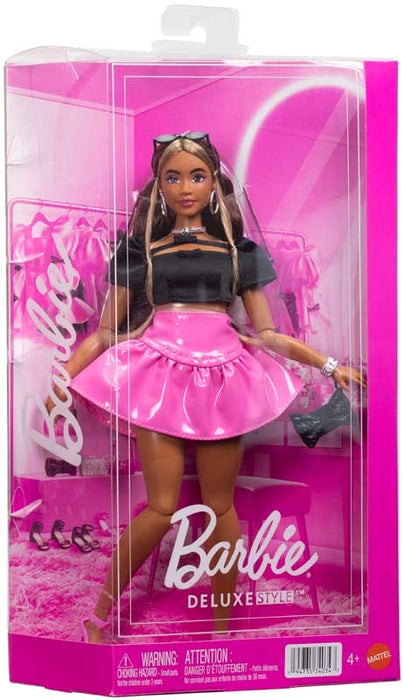 Barbie Deluxe Style Brunette nukke