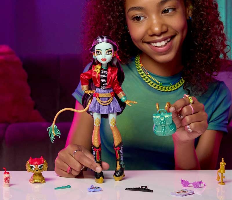 Monster High Jinafire Long -nukke