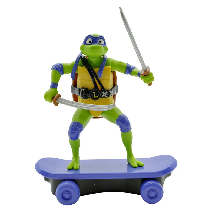 Turtles Sewer Shredders skeittaava Leonardo figuuri