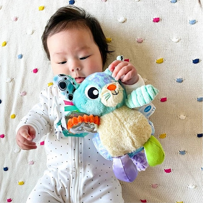 Playgro Arctic Cat vauvan sensorinen pehmolelu