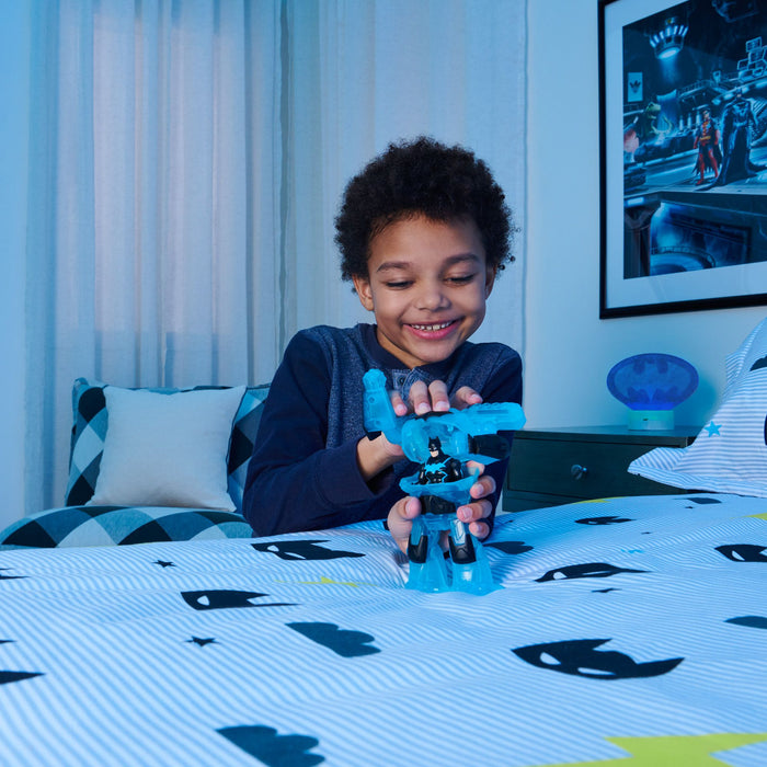 Batman hahmo 10cm ja Bat-tech panssaroitu robottiasu