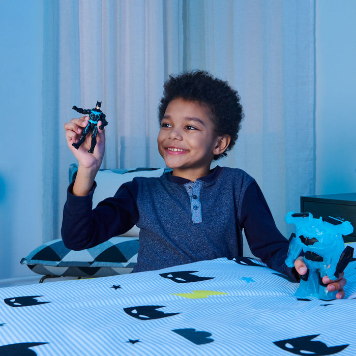 Batman hahmo 10cm ja Bat-tech panssaroitu robottiasu