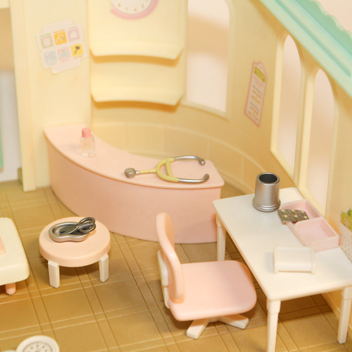 Sylvanian Families Country Clinic terveysasema - Second Hand