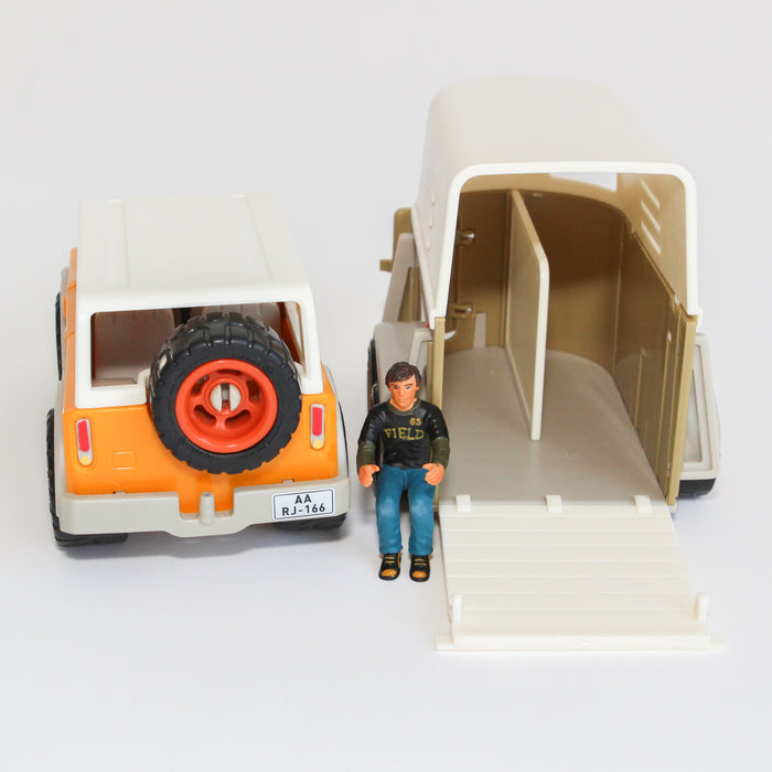 Schleich Auto, hevostraileri ja kuljettaja - Second Hand