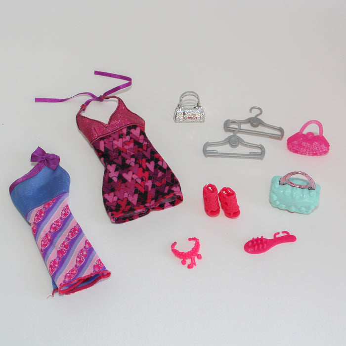 Barbie Vaatekaappi ja vaatteet - Second Hand