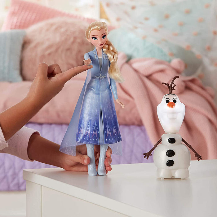 Disney Frozen Elsa nukke & puhuva ja liikkuva Olof