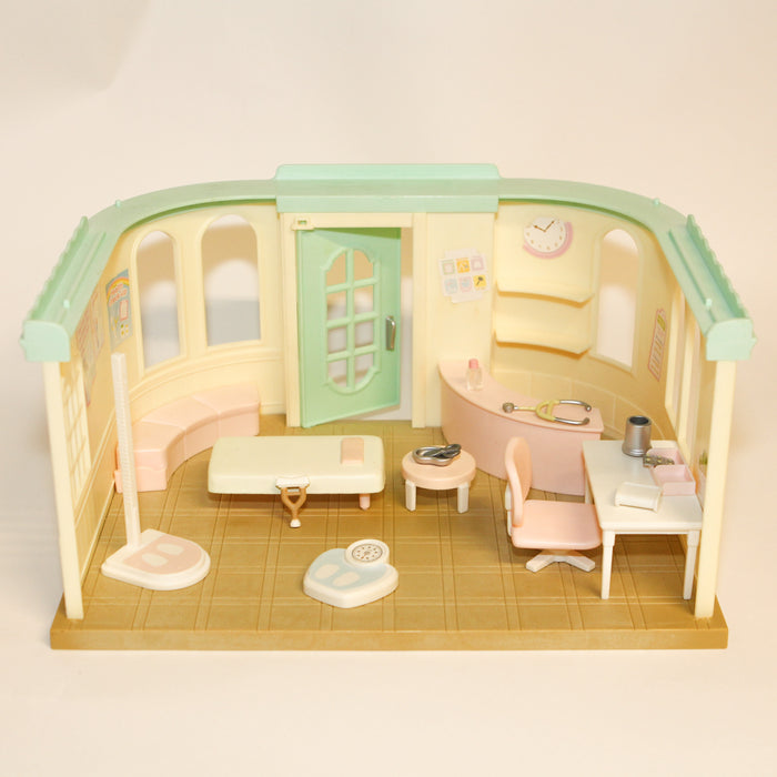 Sylvanian Families Country Clinic terveysasema - Second Hand
